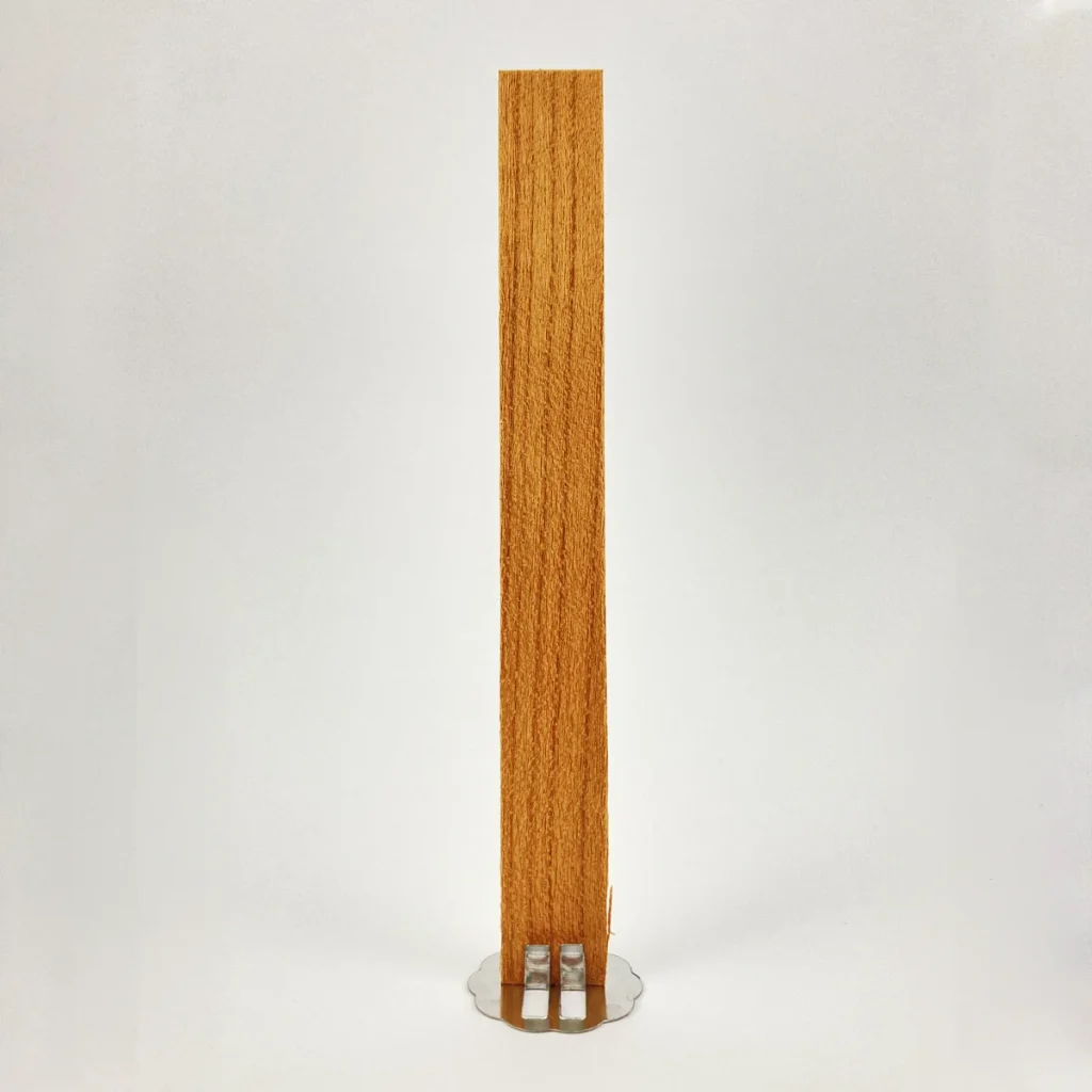 Pabilo de Madera 1.5 cm ancho X 13 cm largo (Incluye porta pabilo metálico circular)