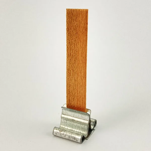 Pabilo de Madera 8 mm ancho X 5 cm largo (Incluye clip porta pabilos metálico rectangular)